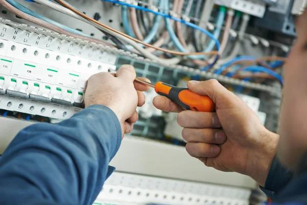 Schedule Service with Copperhead Electric for Fast Electrical Repairs in Utah County