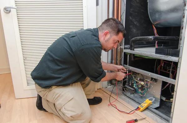 How AC Repair Melbourne Experts Improve Energy Efficiency