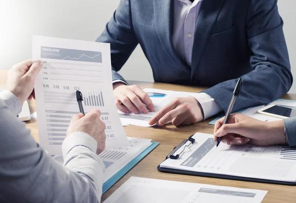 Navigate Your Finances With a Financial Advisor Near Me Expert